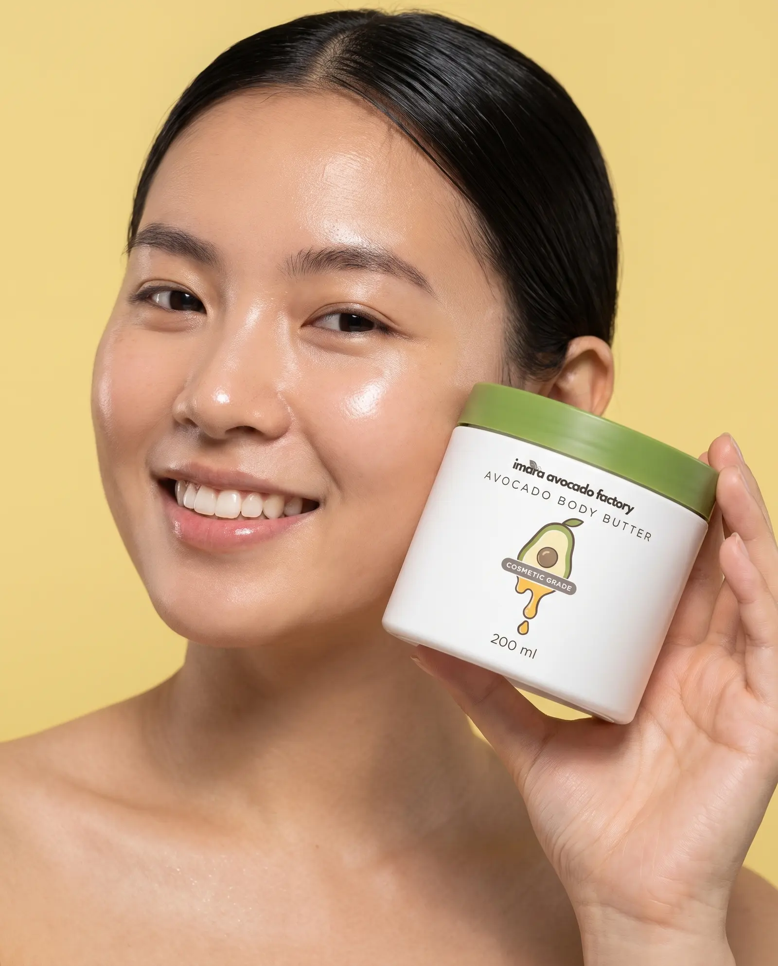Private-label concept: 200 ml body butter jar with avocado oil, shown with a model